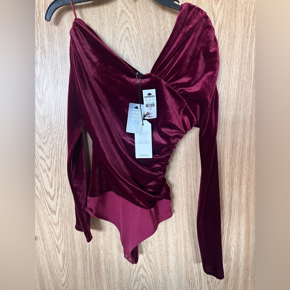 New Express Burgundy Velvet Asymmetrical Longsleeve Holiday Bodysuit Women’s XS